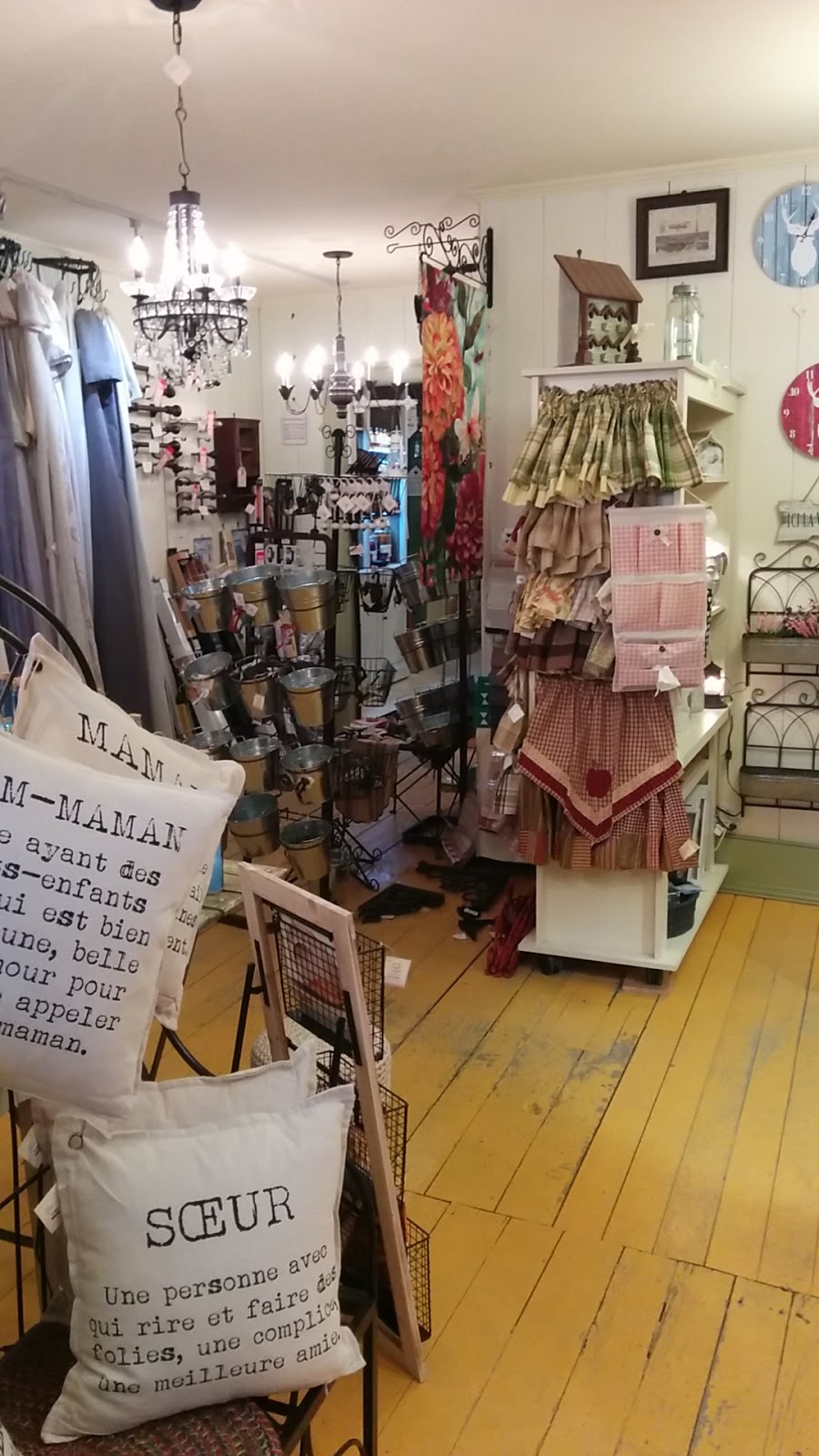 Mi-Ville Mi-Campagne Enr | 250 Rue Claude-De Ramezay, Marieville, QC J3M 1G4, Canada | Phone: (450) 460-1114