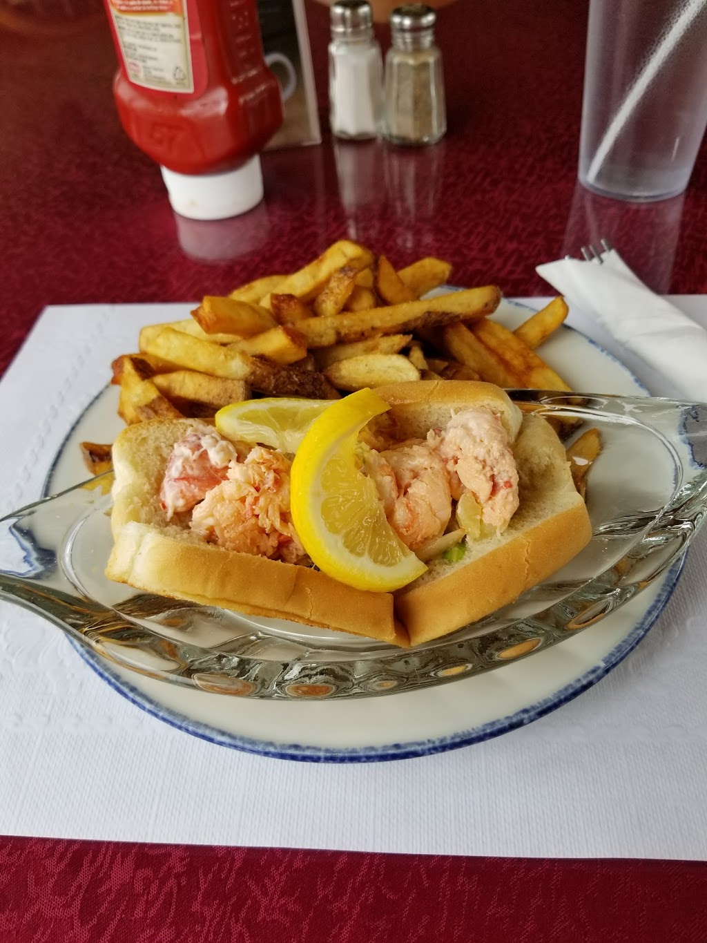 Log Cabin | 4145 NB-114, Hopewell Cape, NB E4H 3J4, Canada | Phone: (506) 734-2110