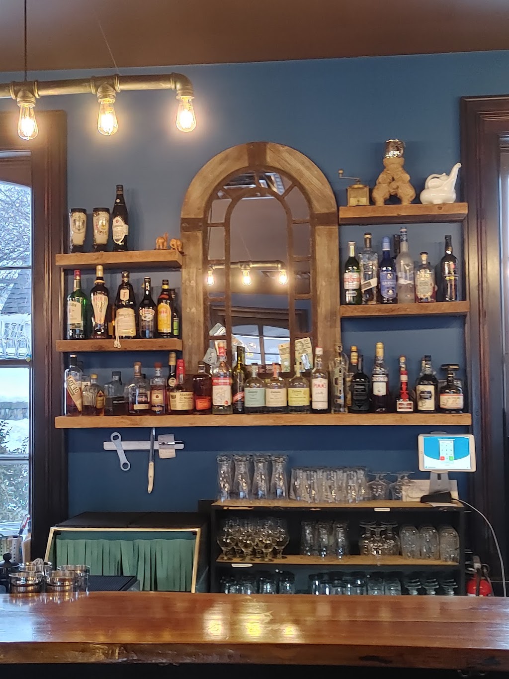 The Tartan Tusk Pub and Eatery | 217 Harbour St, Kincardine, ON N2Z 2X9, Canada | Phone: (519) 396-6000
