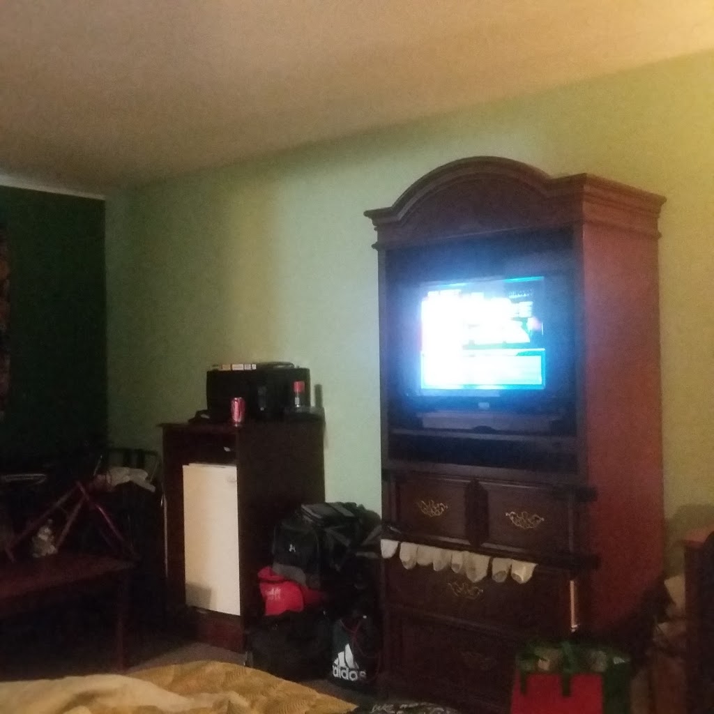 Grand Motel | 780 Colborne St, Brantford, ON N3S 3S1, Canada | Phone: (519) 756-4004