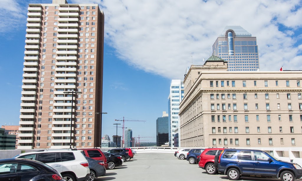 Palliser Parkade - Lot #6 | parking | 125 9 Ave SW, Calgary, AB T2R 0A2, Canada | 4032997275 OR +1 403-299-7275