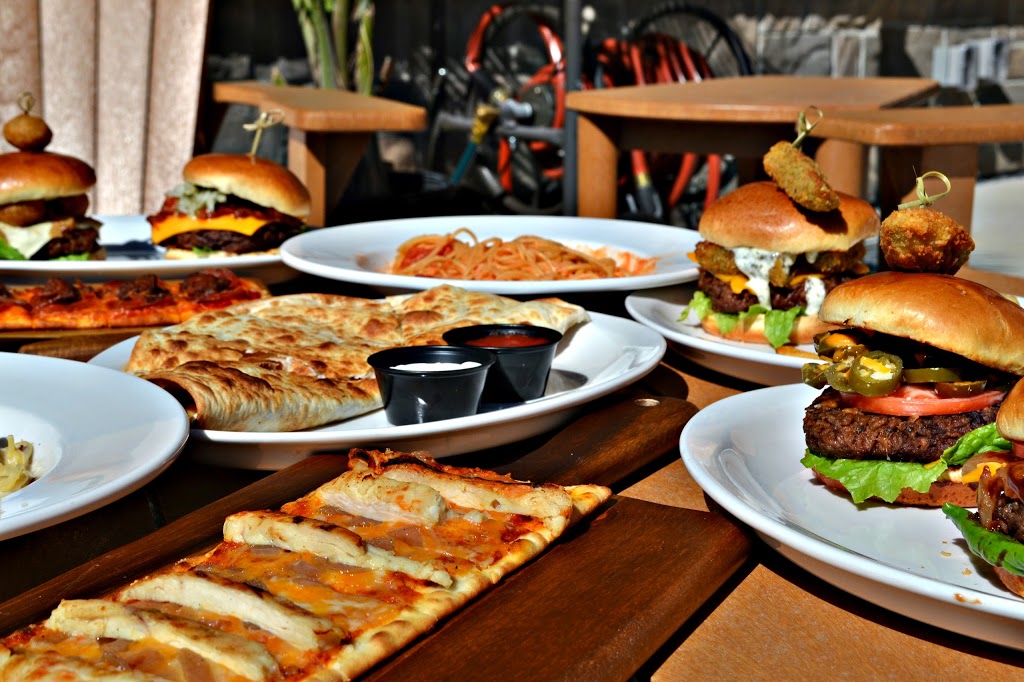 Wild Wing King City 1700 King Rd 20, King City, ON L7B 1L4, Canada