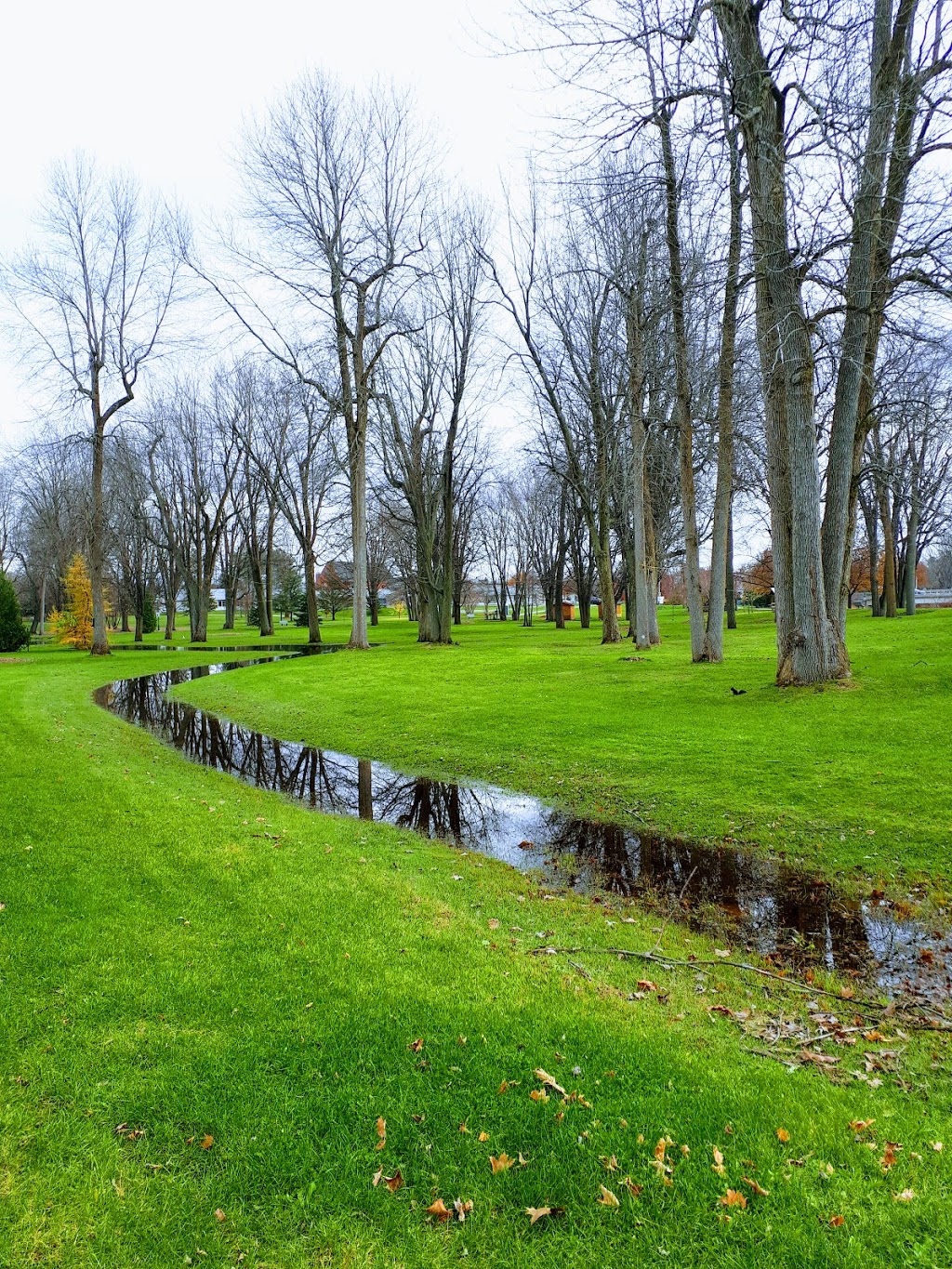 Parc Barron | Rue Principale, Lachute, QC J8H 1V7, Canada | Phone: (450) 562-3781