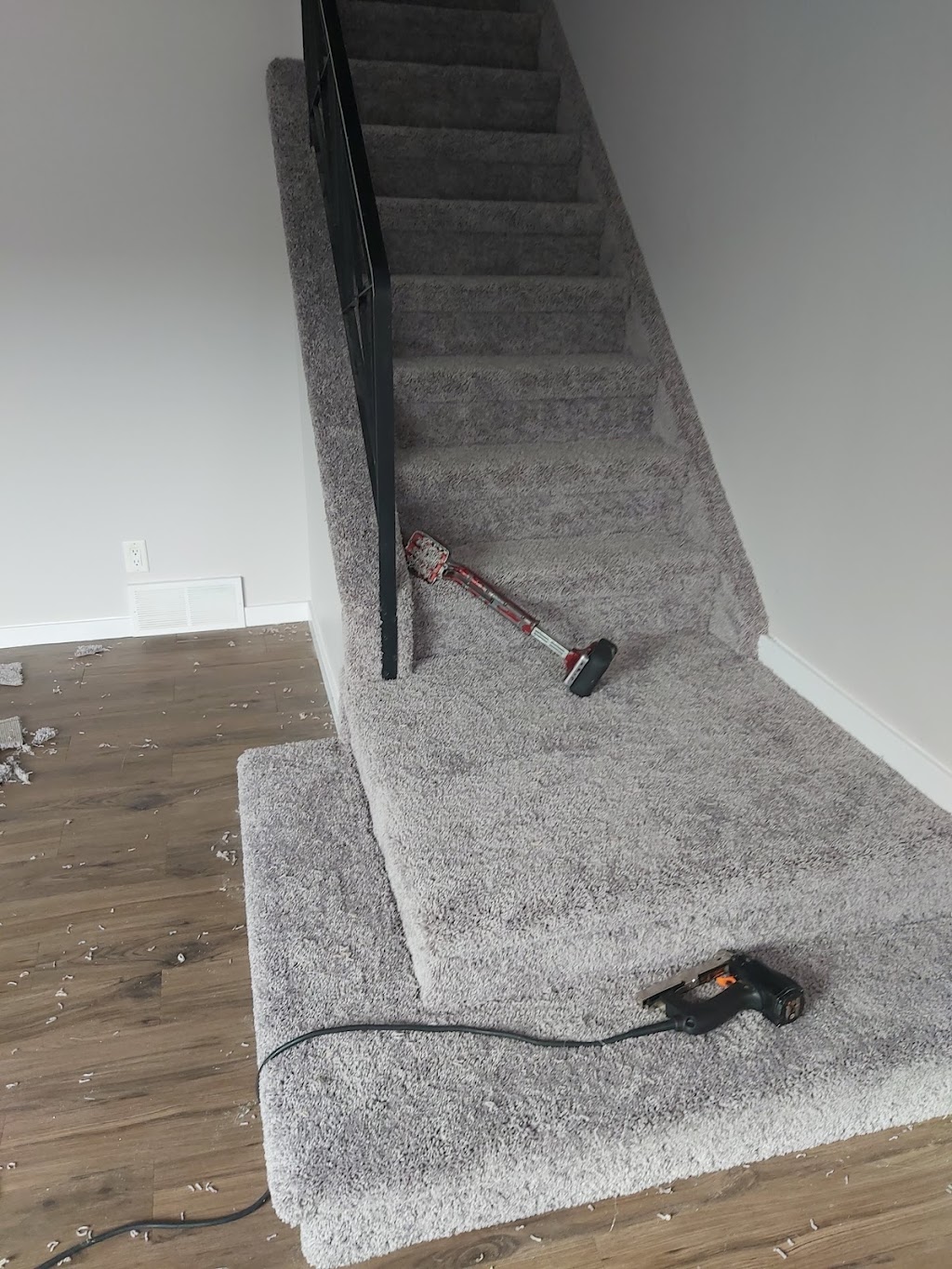 Winnipeg carpet repair | 563 Talbot Ave, Winnipeg, MB R2L 0R7, Canada | Phone: (204) 558-8767