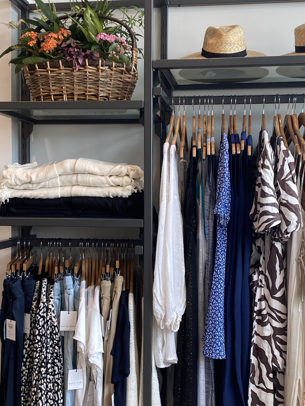 Feather And Stone Boutique | 303 Sunseeker Avenue R26, Innisfil, ON L9S 0J7, Canada | Phone: (705) 294-2040