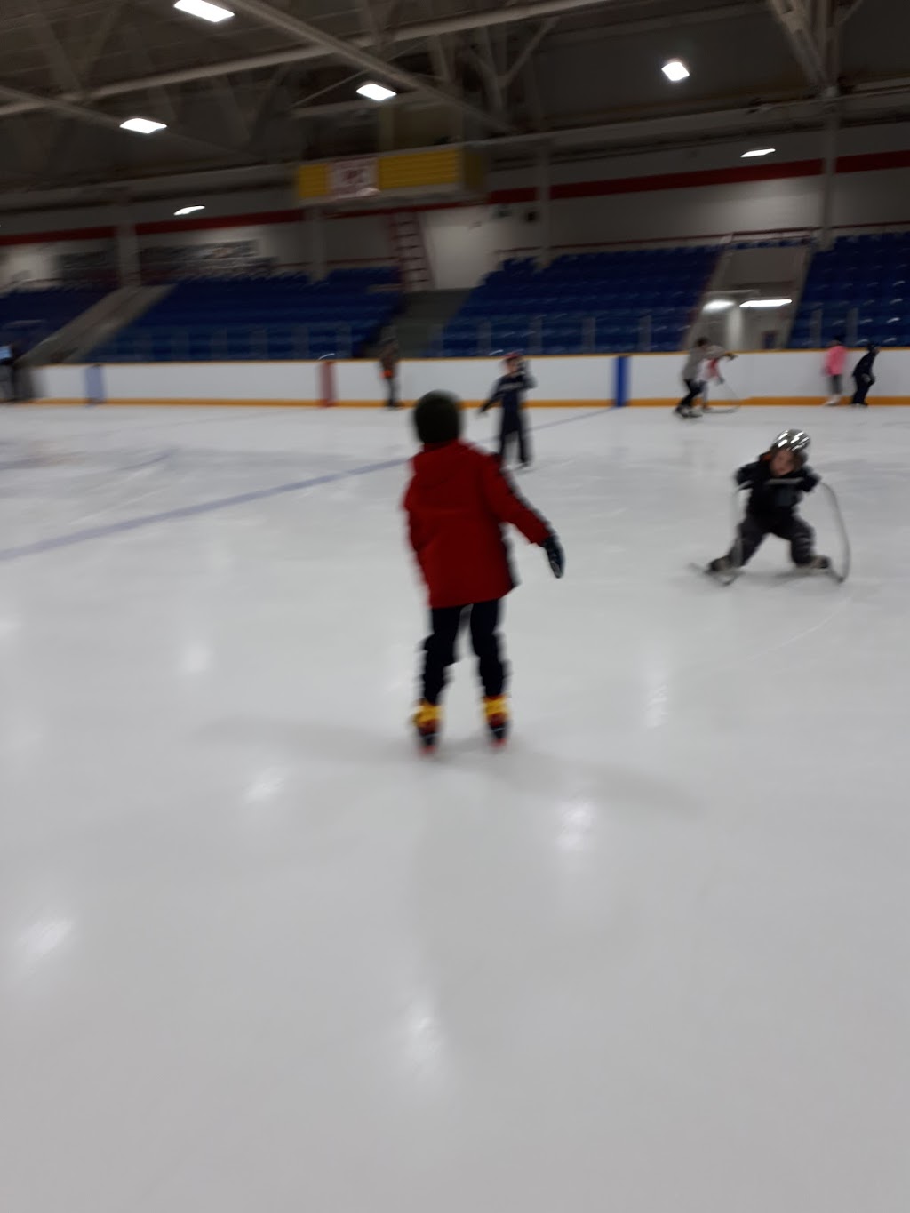 Ma-te-Way Activity Centre | 1 Ma Te Way Park Dr, Renfrew, ON K7V 4J4, Canada | Phone: (613) 432-3131