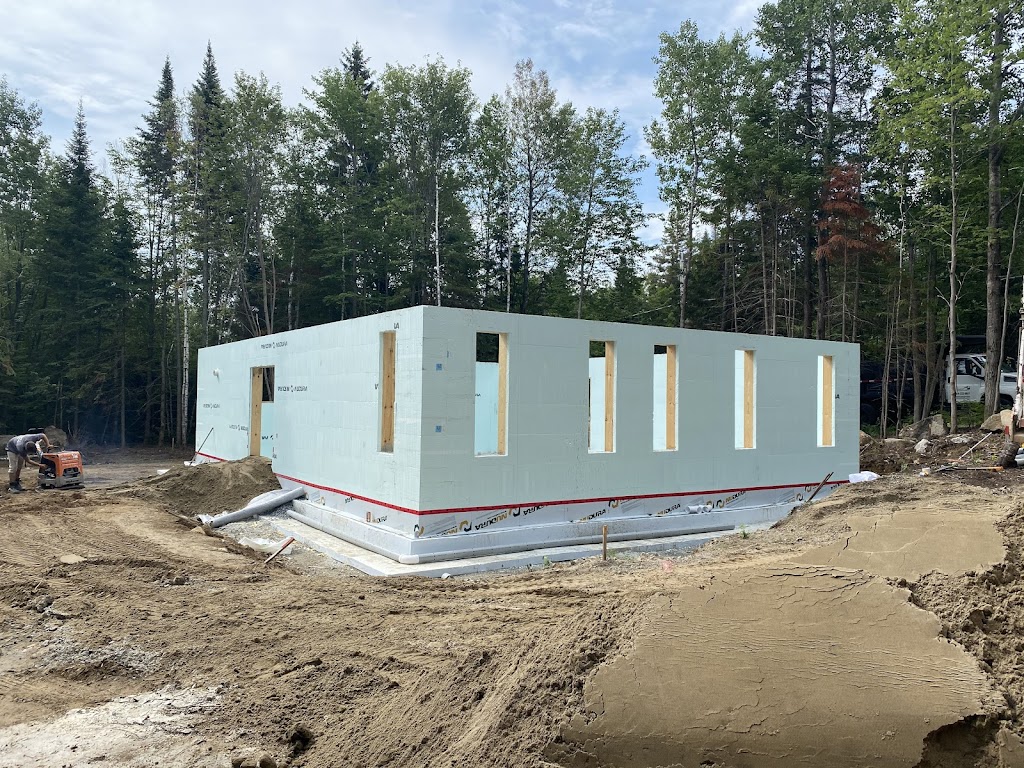 Excavation Desmarais Inc. | 135 Chem. de la Canadienne, Saint-Adolphe-dHoward, QC J0T 2B0, Canada | Phone: (819) 323-8851