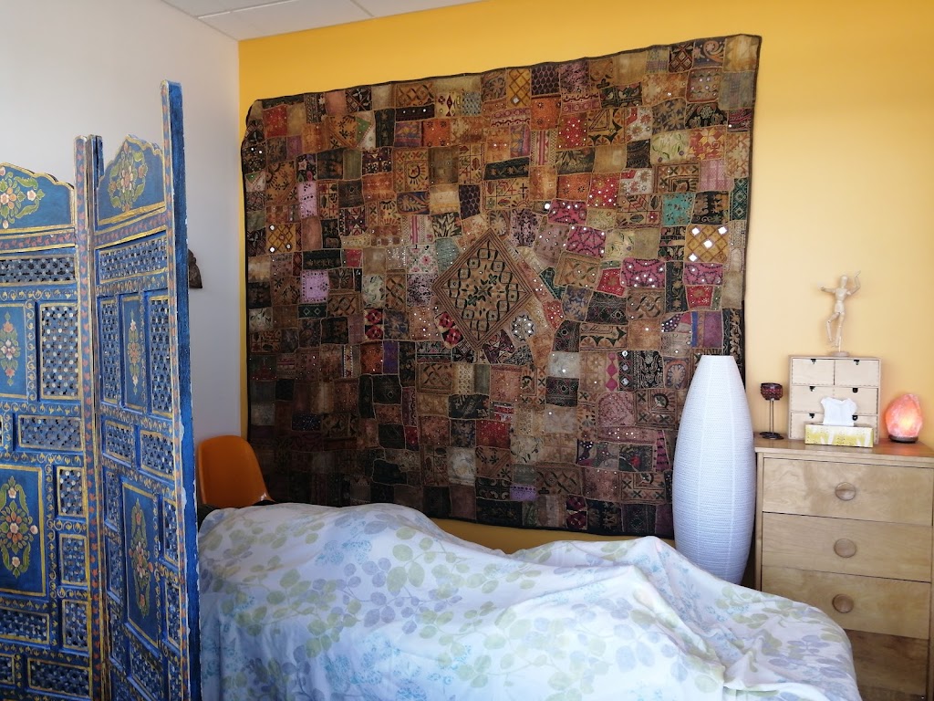 Isabelle Grard | 145 Rue de Sherbrooke, Cowansville, QC J2K 2X2, Canada | Phone: (450) 263-6113