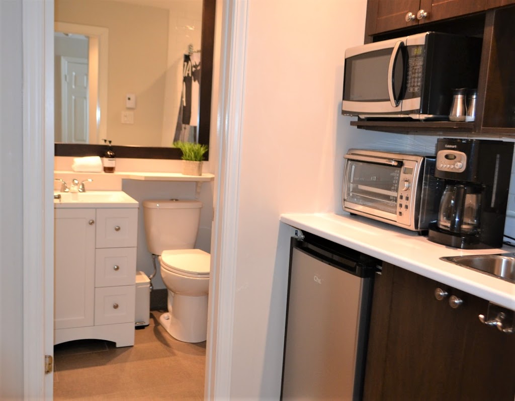 Spectacular Suite by Suites Tremblant on the Lake | 237 Ch. de Lac Tremblant N C432, Mont-Tremblant, QC J8E 1B9, Canada | Phone: (438) 994-1303