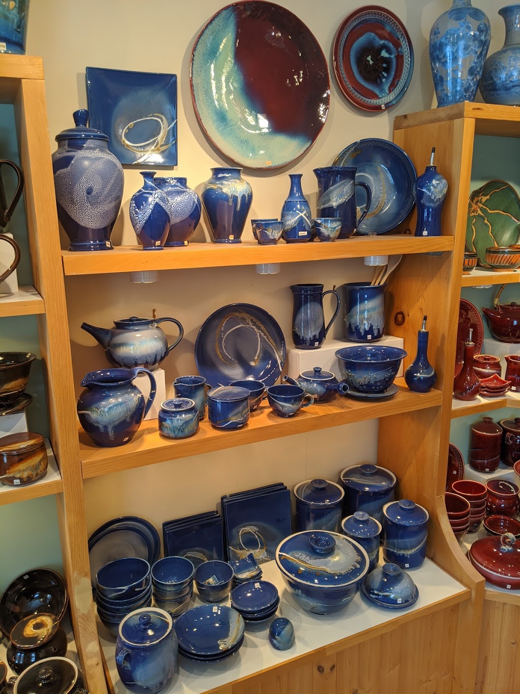 Poterie Mont-Tremblant | 914 Rue des Thuyas, Mont-Tremblant, QC J8E 2N6, Canada | Phone: (819) 429-6750