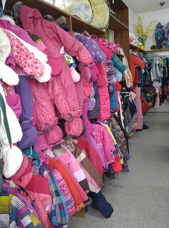 Friperie Mon Petit Singe | 854 Boulevard des Bois Francs S, Victoriaville, QC G6P 5W4, Canada | Phone: (819) 960-2024