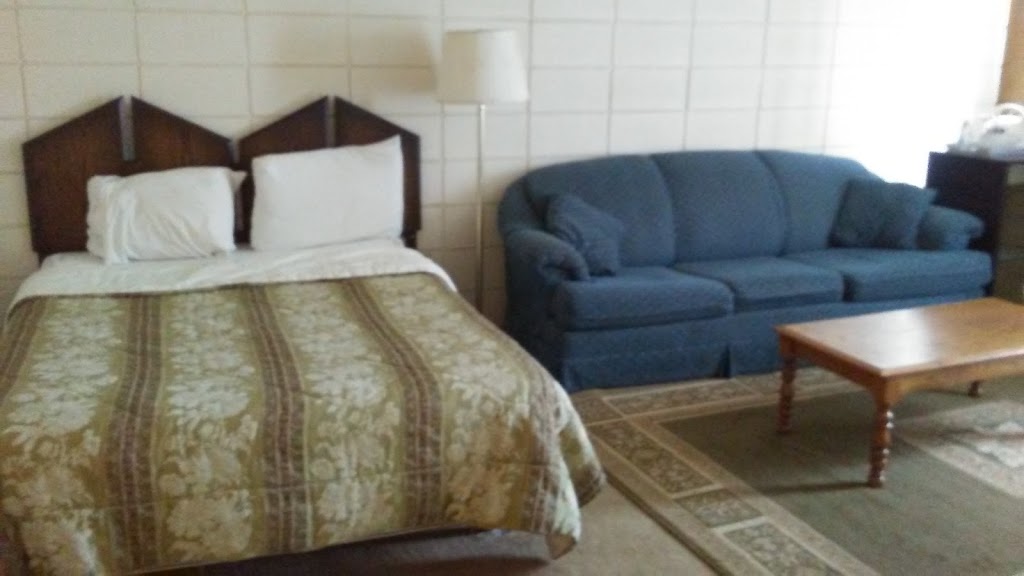 Heidelberg Inn | 461 Hume St, Collingwood, ON L9Y 1W8, Canada | Phone: (705) 444-0626