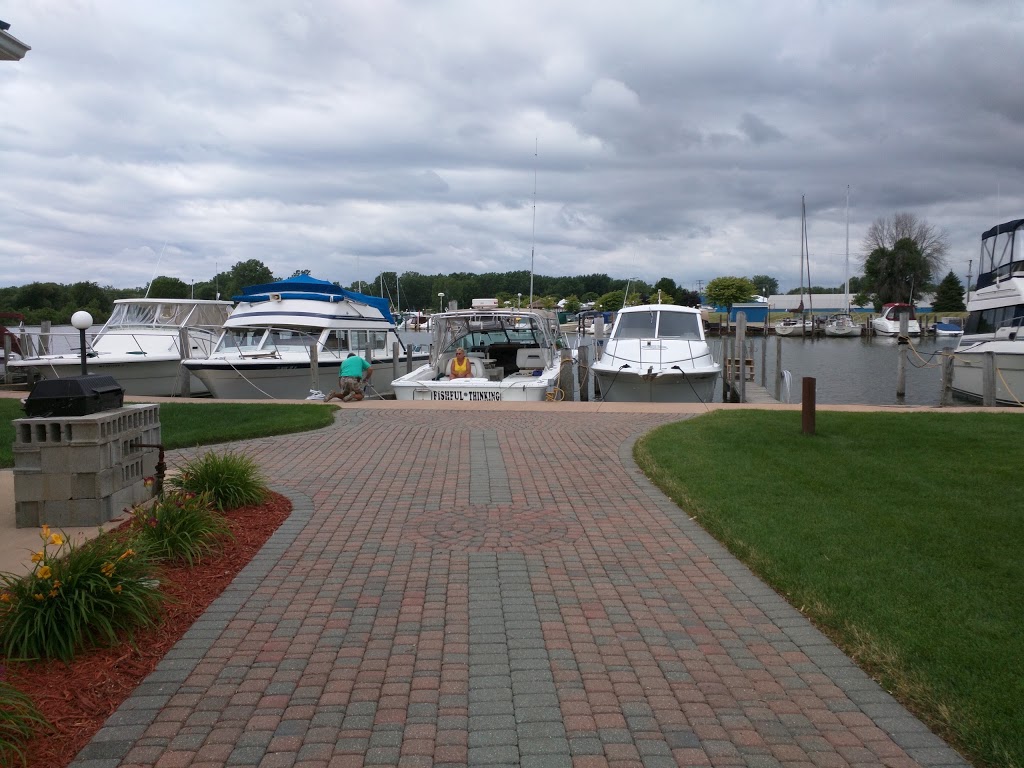 River Bend Marina | 31635 S River Rd, Harrison Charter Township, MI 48045, USA | Phone: (586) 484-6500