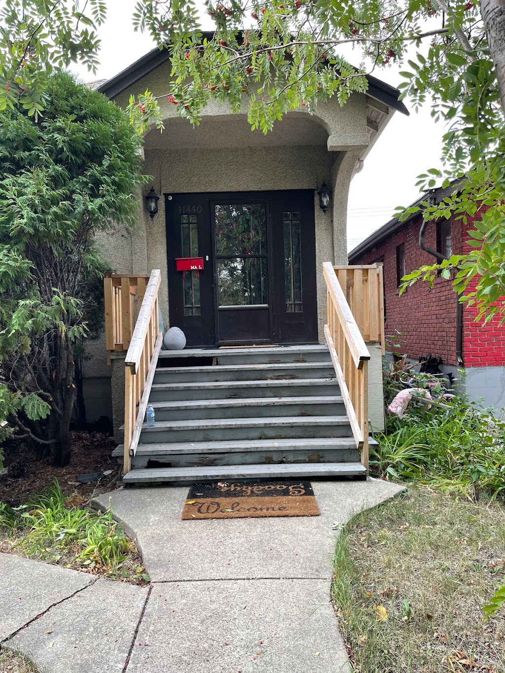 Nulla Art & Fashion Collective | 11440 97 St NW, Edmonton, AB T5G 1X5, Canada | Phone: (587) 596-1095
