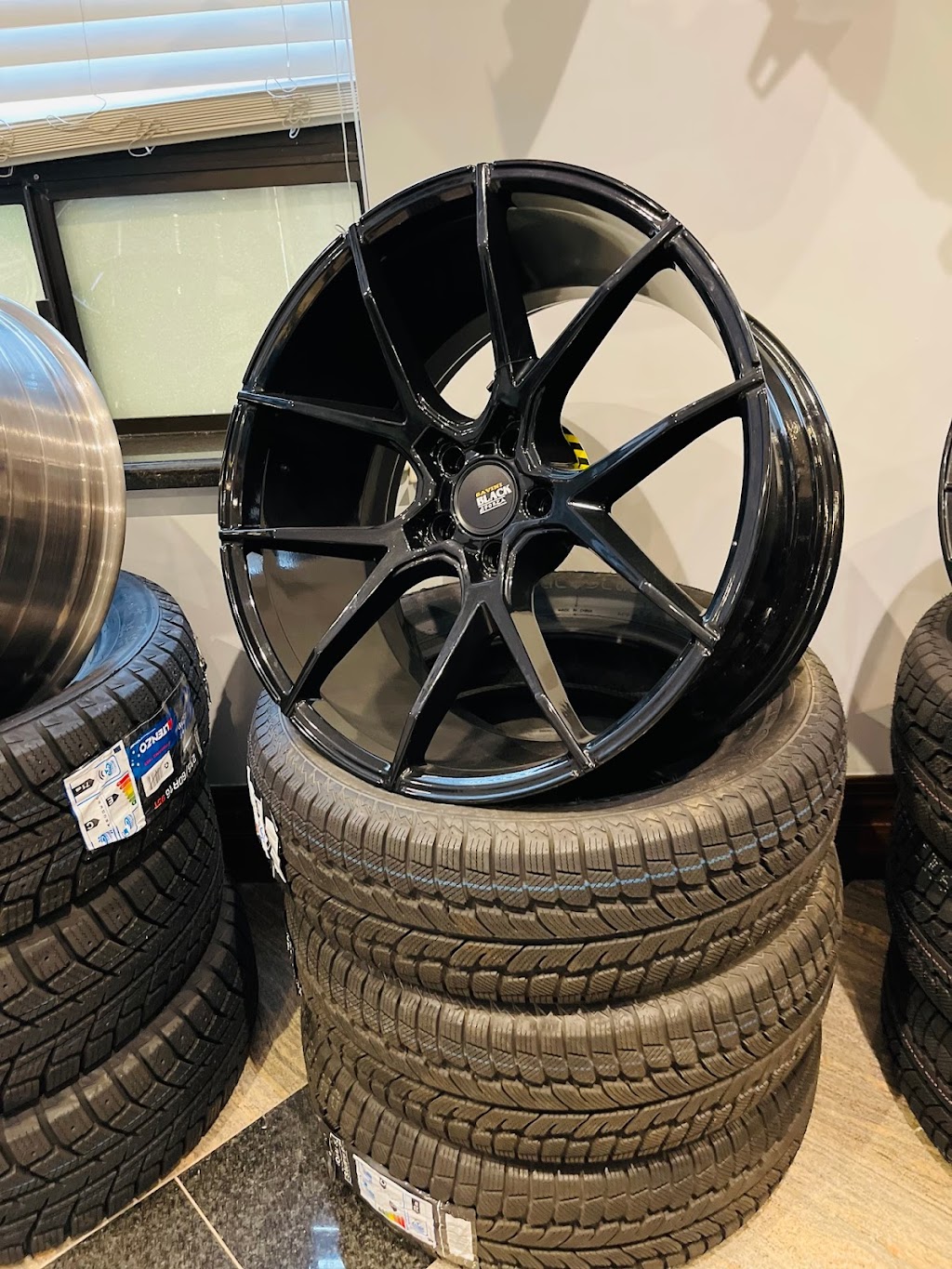 Rapid Wheels | 6033 Shawson Dr #24, Mississauga, ON L5T 1H8, Canada | Phone: (647) 618-7980