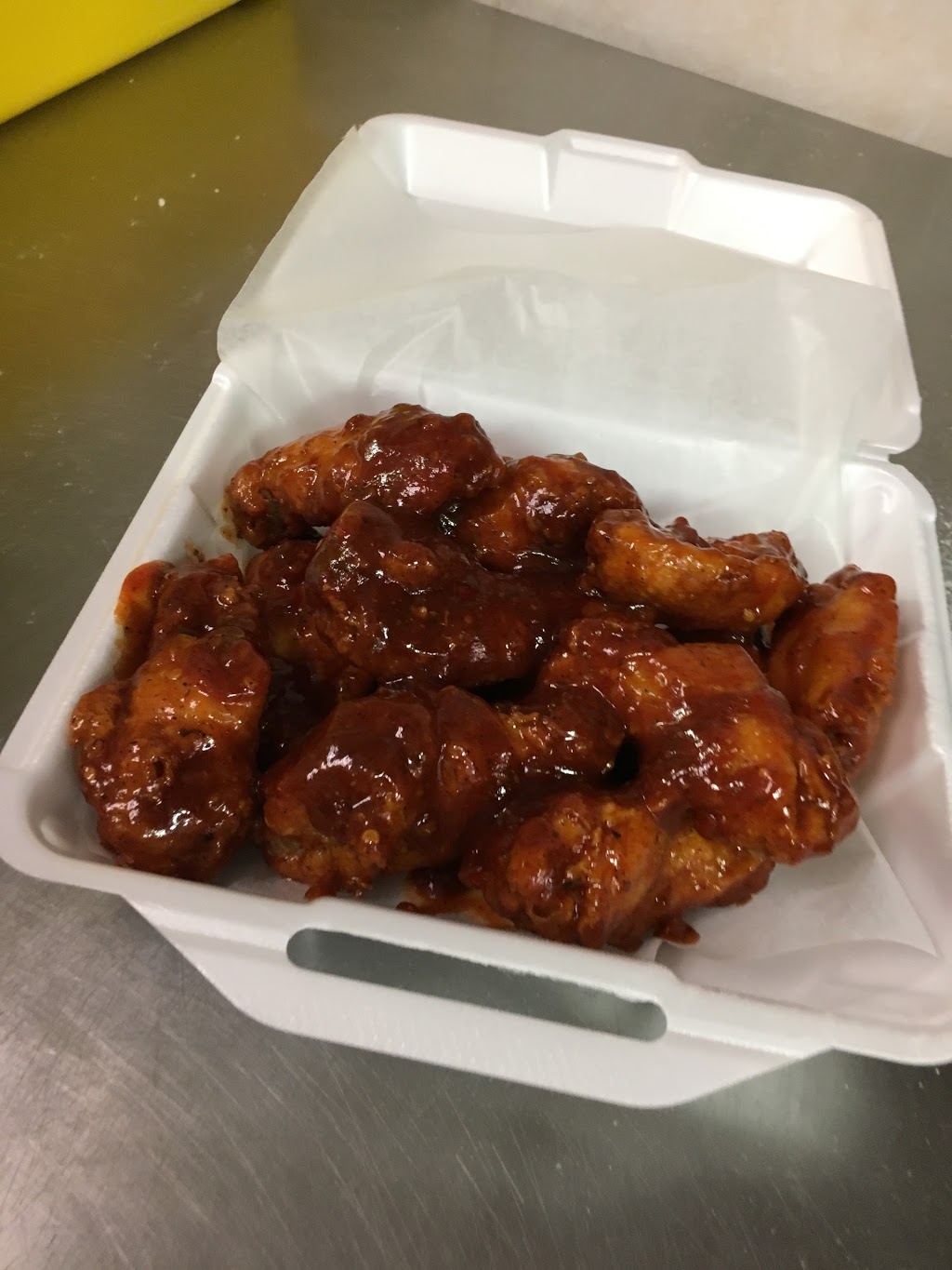 Gz Pizza & Wings | 6175 Dunn St, Niagara Falls, ON L2G 2P4, Canada | Phone: (905) 353-9990