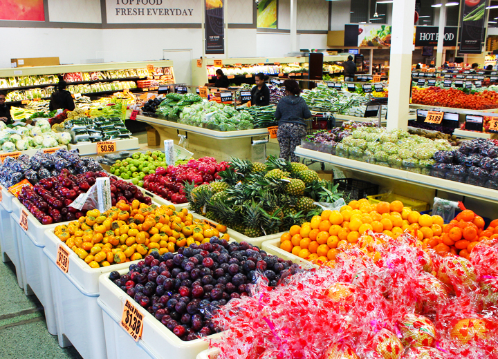 Top Food Supermarket | 2715 Lawrence Ave E, Scarborough, ON M1P 2S2, Canada | Phone: (416) 752-3666