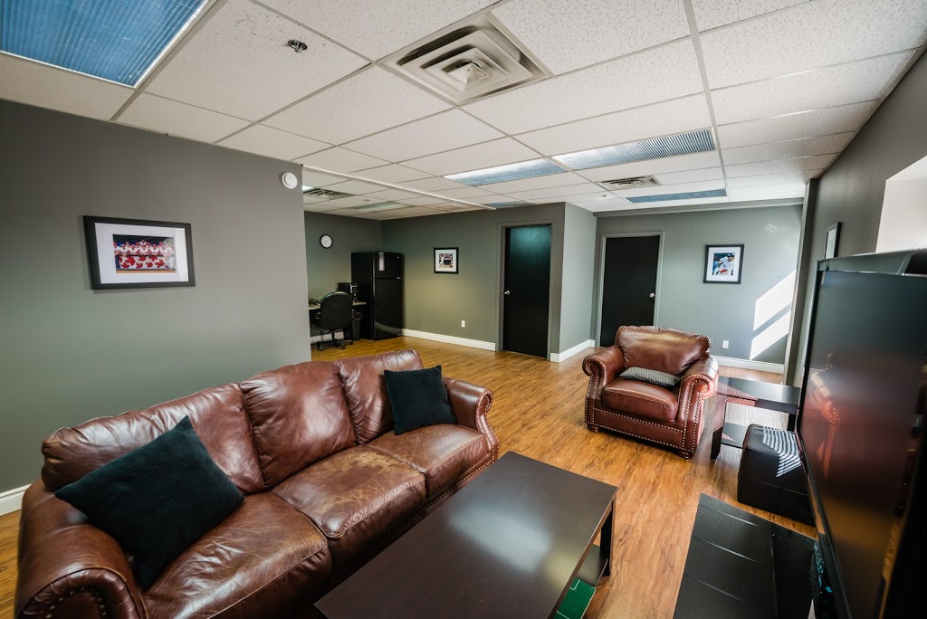 Centrefield Sports Inc | 25 Midpark Crescent, London, ON N6N 1A9, Canada | Phone: (519) 691-1200