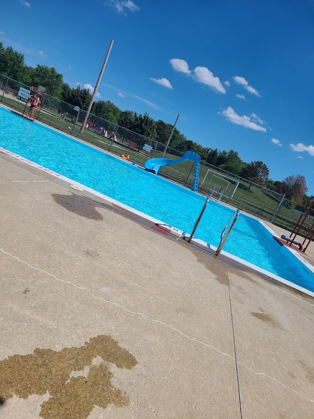 Northridge Community Pool | 15 McLean Dr, London, ON N5X 1Y3, Canada | Phone: (519) 661-4412