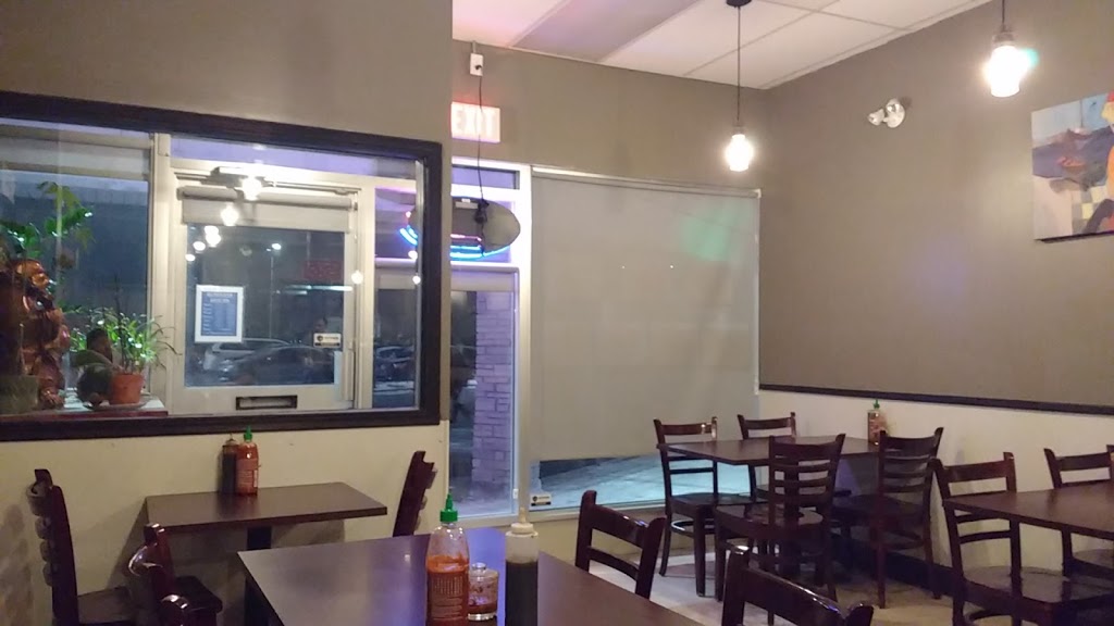Pho Hoa Nam | 2-3500 Fallowfield Rd, Nepean, ON K2J 4A7, Canada | Phone: (613) 823-8121