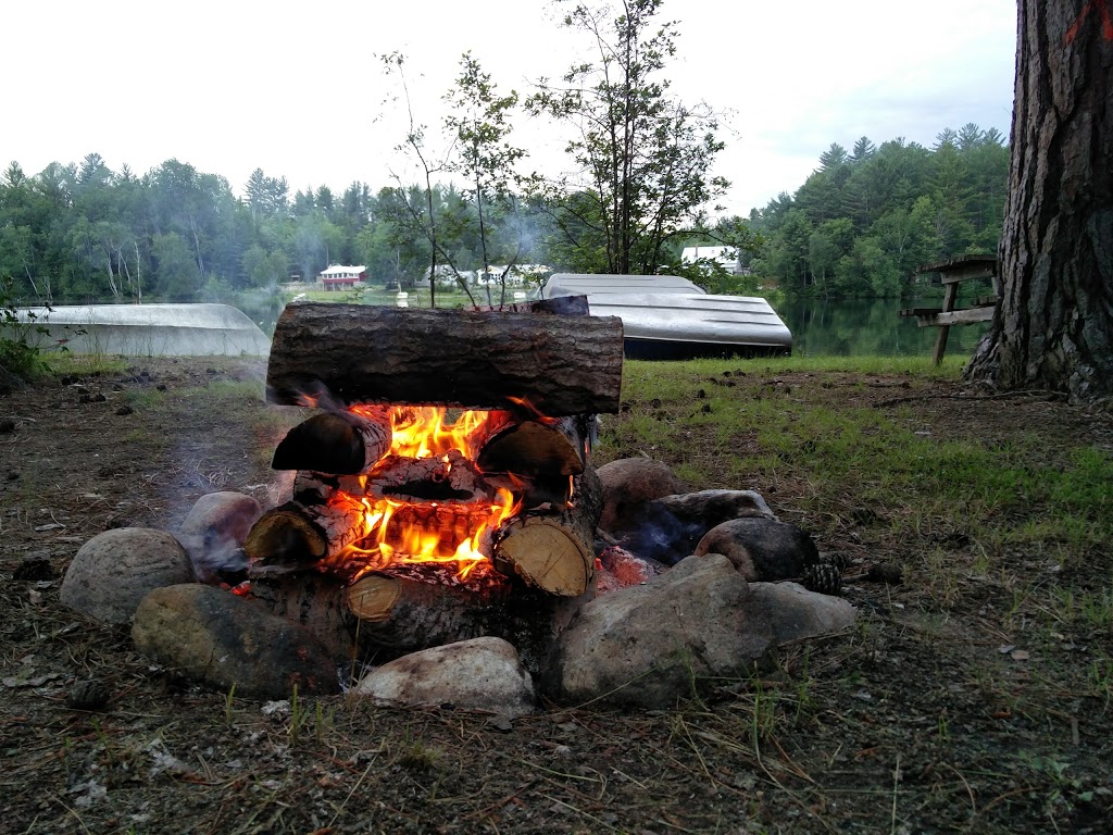 Centre Plein-Air Camp 3063 | 16 Chemin du Lac Grenon, Messines, QC J0X 2J0, Canada | Phone: (819) 465-2459