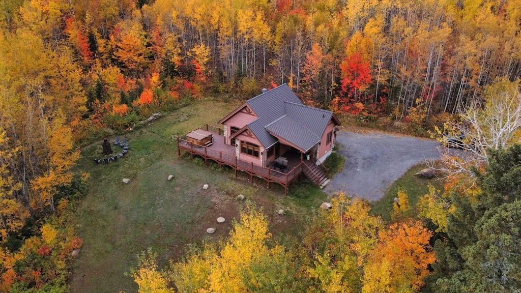 LAbri St-François | 230 Rue Principale, Petite-Rivière-Saint-François, QC G0A 2L0, Canada | Phone: (514) 880-1177