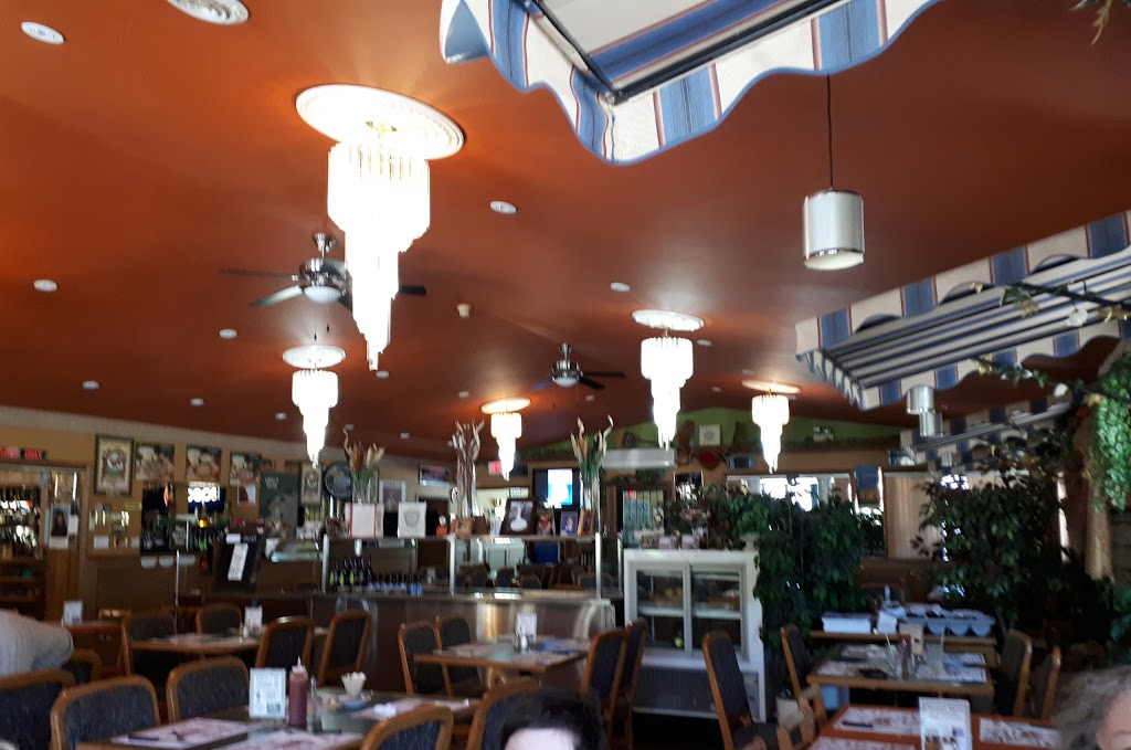 Steves Rideau Restaurant | 39 Bedford St, Westport, ON K0G 1X0, Canada | Phone: (613) 273-3133