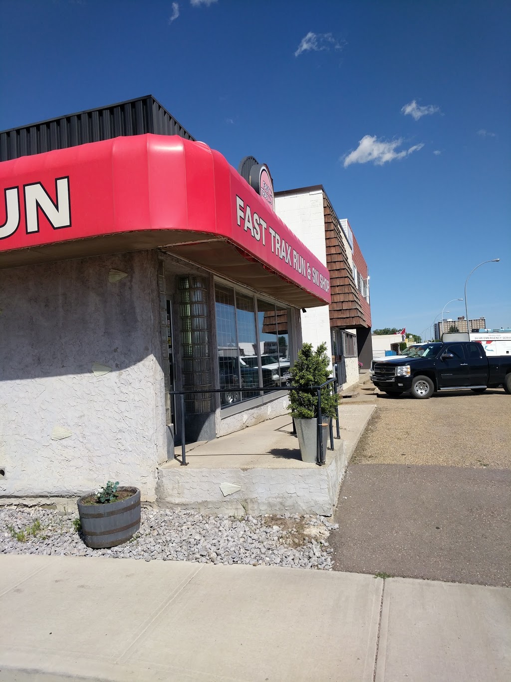 Fast Trax Run & X-Country Ski Shop | 7326 101 Ave NW, Edmonton, AB T6A 0J2, Canada | Phone: (780) 469-9292