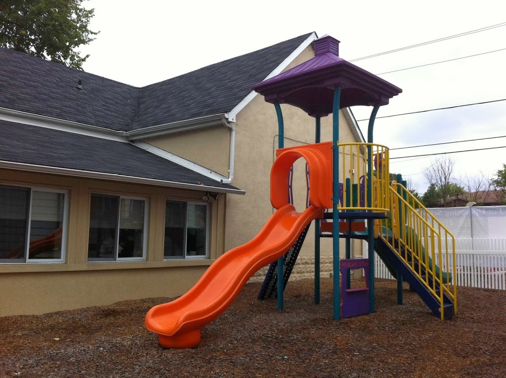 Pine Lake Montessori School | 255 Sheppard Ave W, North York, ON M2N 1N2, Canada | Phone: (416) 227-9100