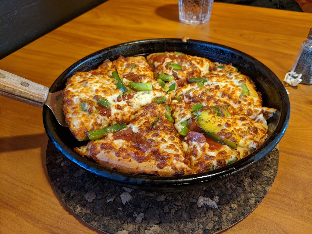 Pizza Hut | 1770 Huron Church Rd, Windsor, ON N9C 2L4, Canada | Phone: (519) 252-5570