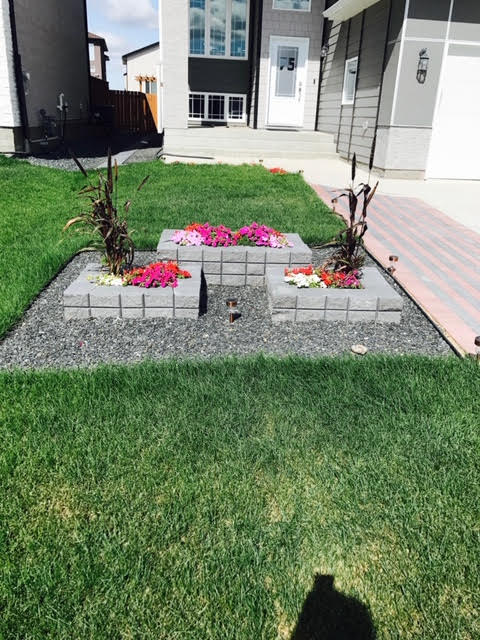 RIVERSTONE LANDSCAPING INC. | 695 Osborne St, Winnipeg, MB R3L 2B8, Canada | Phone: (204) 963-3100