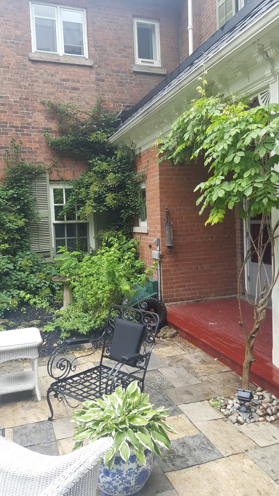 Osler House | 30 South St W, Dundas, ON L9H 4C5, Canada | Phone: (289) 238-9278