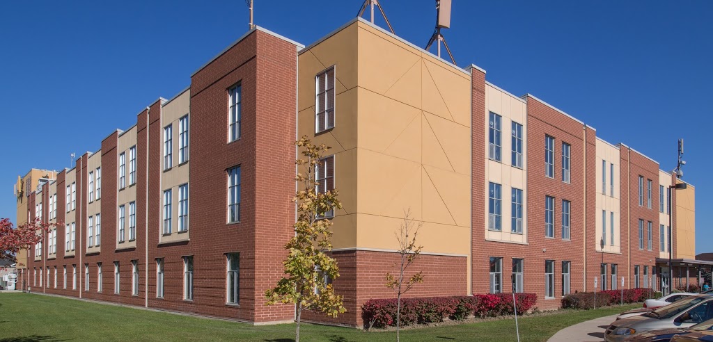 Maple Grove Care Community | 215 Sunny Meadow Blvd, Brampton, ON L6R 3B5, Canada | Phone: (905) 458-7604
