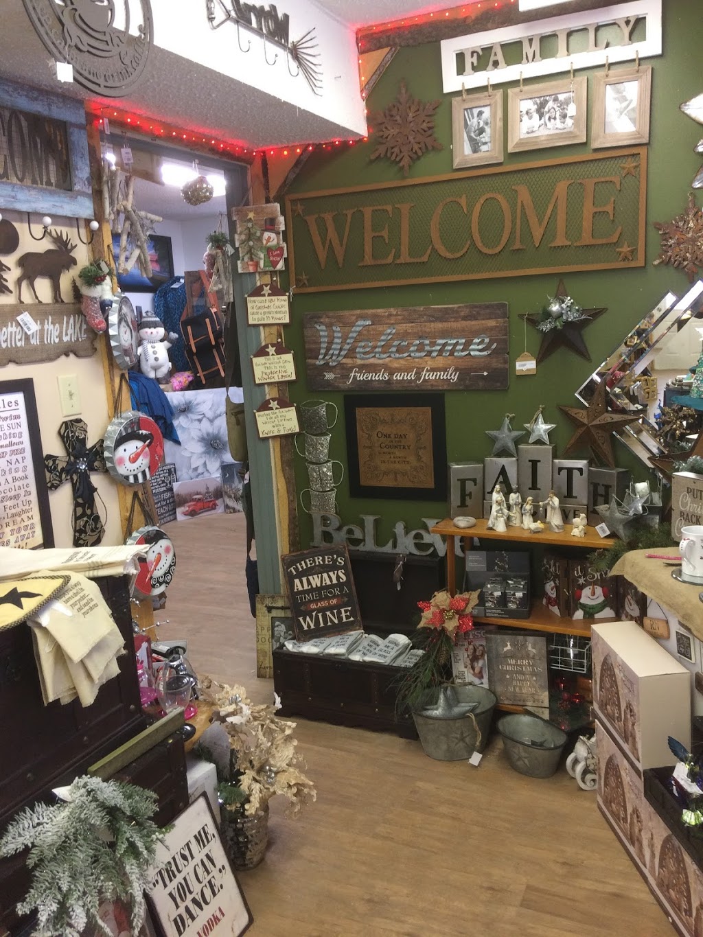 Obsession Greenhouses | 245 Buffalo Park Road, Saint Louis, SK S0J 2C0, Canada | Phone: (306) 422-8211