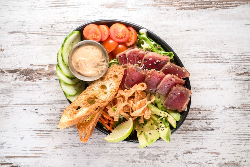 Shaker Cuisine & Mixologie | 485 Boulevard Jutras E, Victoriaville, QC G6P 7H4, Canada | Phone: (819) 604-1220