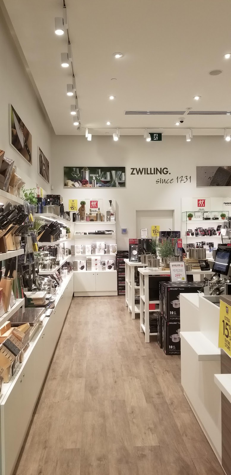 Zwilling J.A.Henckels | 300 Taylor Rd, Niagara-on-the-Lake, ON L0S 1J0, Canada | Phone: (905) 682-9700