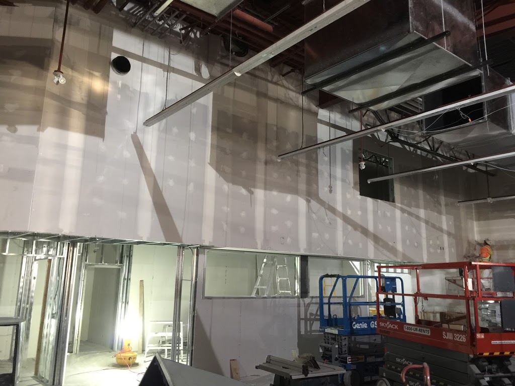 Carson Painting And Decorating Company Ltd | 467 Moray St, Winnipeg, MB R3J 3A7, Canada | Phone: (204) 831-5017