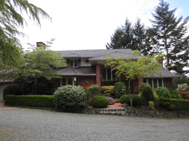 PW McCallum Roofing and roof repair | 309 Benhomer Dr, Victoria, BC V9C 2C7, Canada | Phone: (250) 884-0305