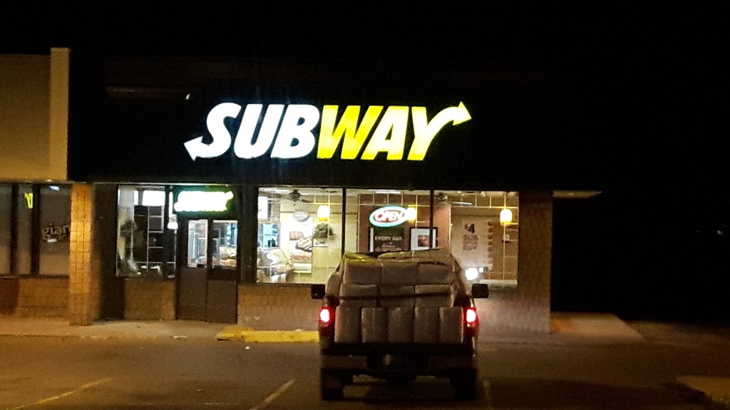 Subway | 12 Main St N, Acton, ON L7J 2M2, Canada | Phone: (519) 853-5531