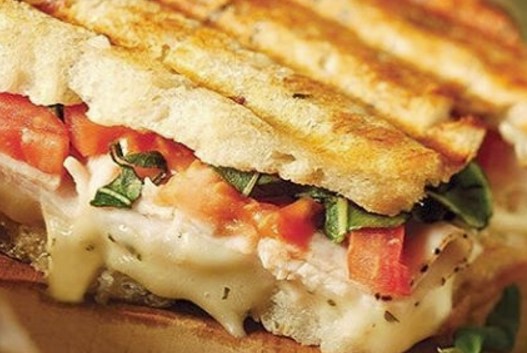The Hub Café & Wine | 101 Sunset Dr #4101, Cochrane, AB T4C 0W7, Canada | Phone: (403) 981-0020