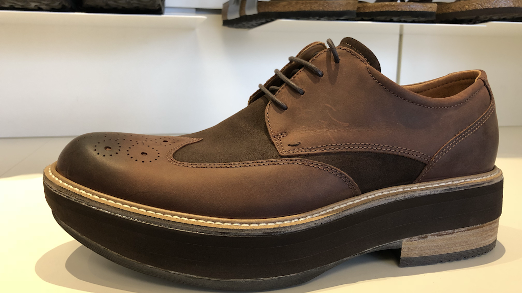 Tread Well - Foot Clinic, Orthotics and Specialized Footwear | 3305 Harvester Rd #100, Burlington, ON L7N 3N2, Canada | Phone: (289) 337-1657