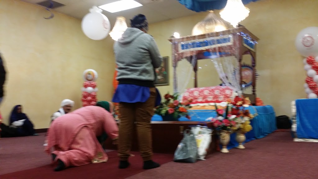 Shri Guru Ravidass Sabha Ontario | 6795 Steeles Ave W, Etobicoke, ON M9V 4R9, Canada | Phone: (416) 743-8724