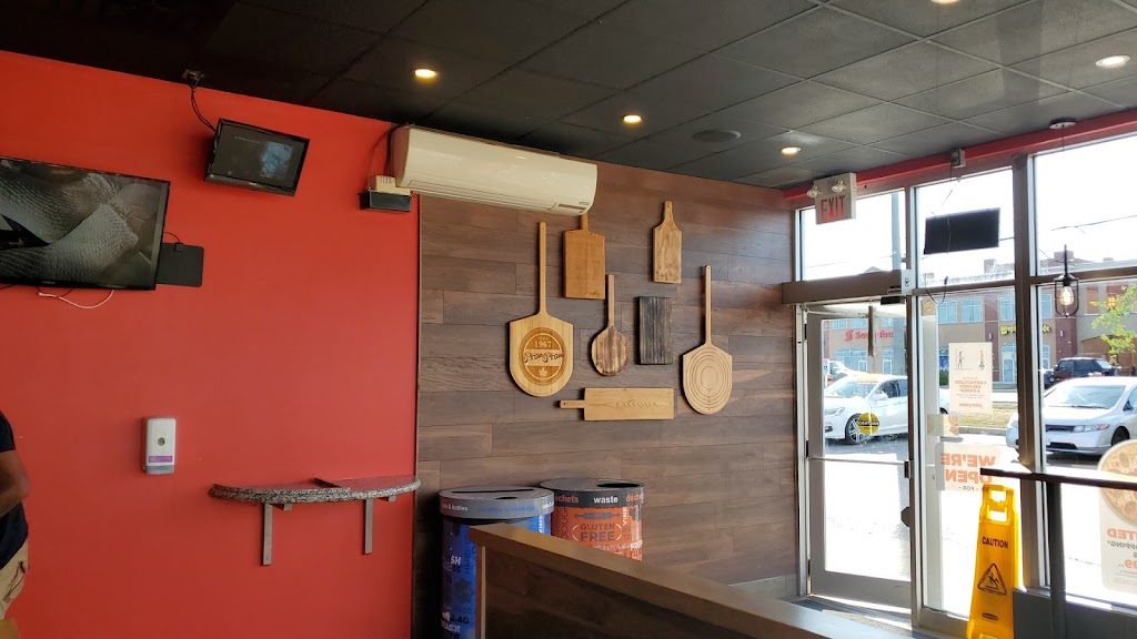 Pizza Pizza | 482 Dundas St W, Oakville, ON L6J 5A8, Canada | Phone: (416) 967-1111