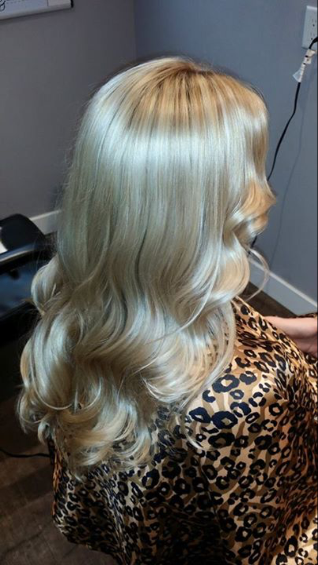 Kalos salon & Glow Bridal | 65 Willow St, Paris, ON N3L 2K8, Canada | Phone: (519) 442-2245
