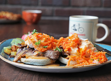 Reds Diner 58th | 324 58 Ave SE, Calgary, AB T2H 0P1, Canada | Phone: (403) 386-6688