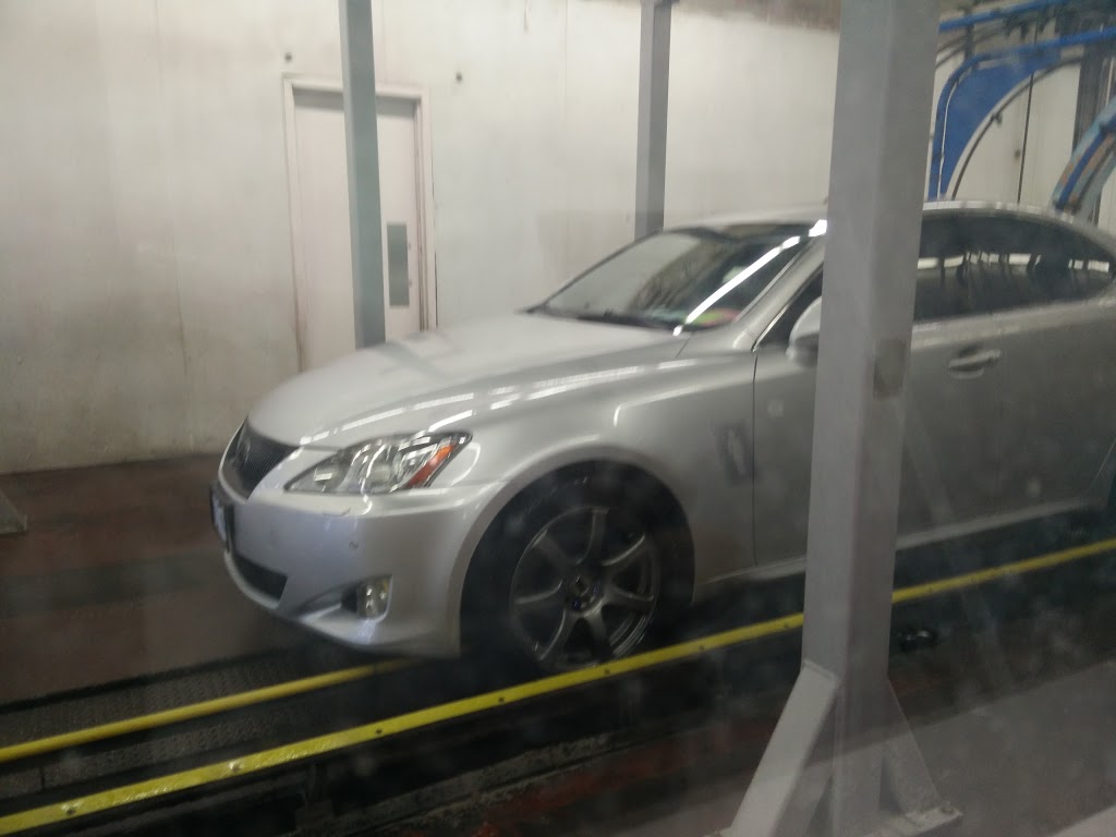 Tops Car Wash | 979 Richmond Rd, Ottawa, ON K2B 6R1, Canada | Phone: (613) 728-4232