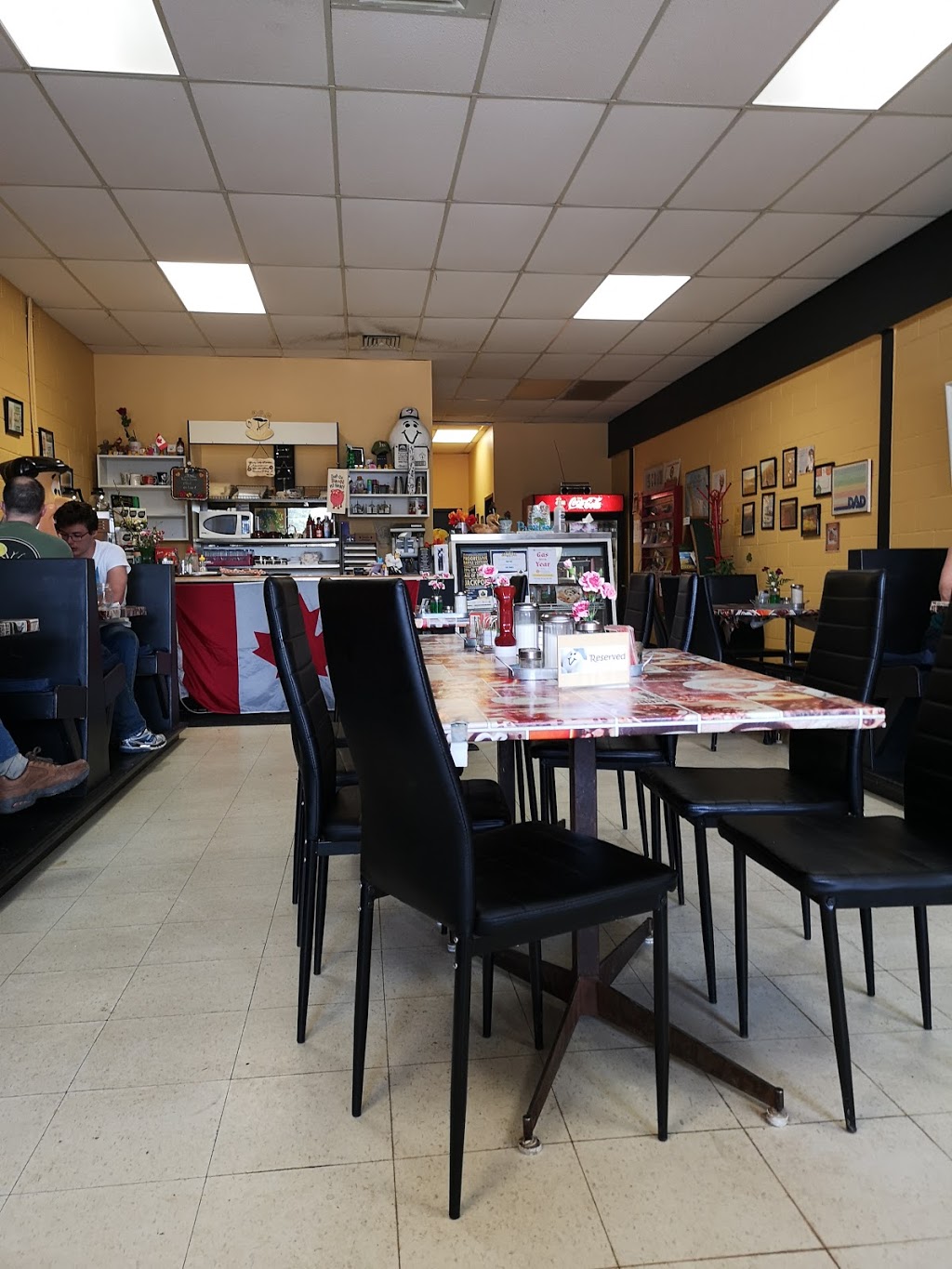 Sidekicks Cafe | 155 Toronto St N, Markdale, ON N0C 1H0, Canada | Phone: (519) 986-4643