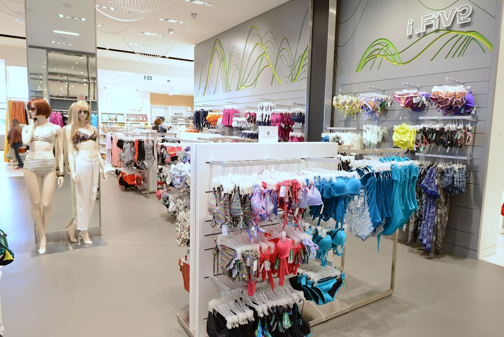 La Maison Simons | 100 City Centre Dr, Mississauga, ON L5B 2C9, Canada | Phone: (289) 777-3630