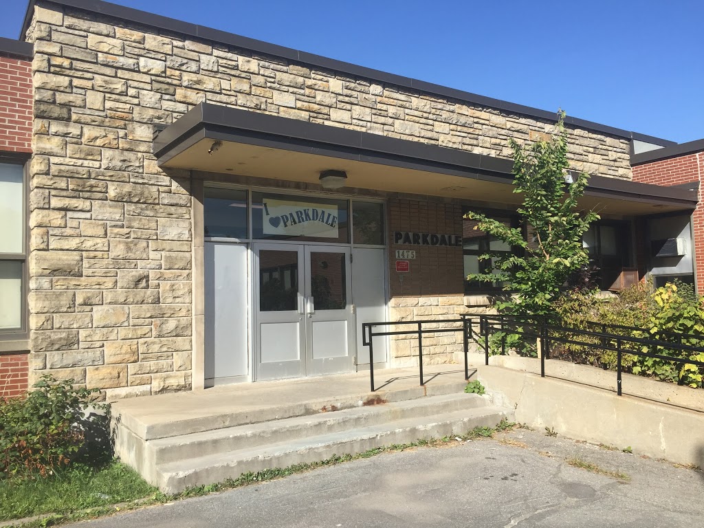 Parkdale Elementary School | 1475 Rue Deguire, Saint-Laurent, QC H4L 1M4, Canada | Phone: (514) 744-6423