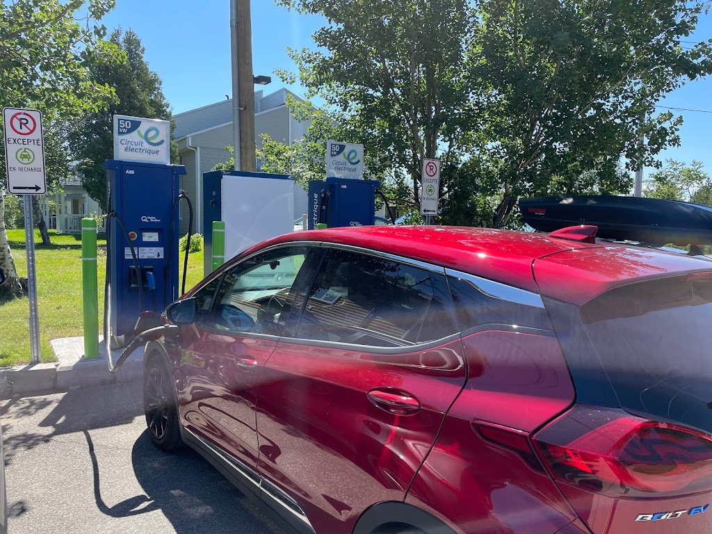 Electric Circuit Charging Station | 206 Rue des Jésuites, Tadoussac, QC G0T 2A0, Canada | Phone: (800) 686-9243